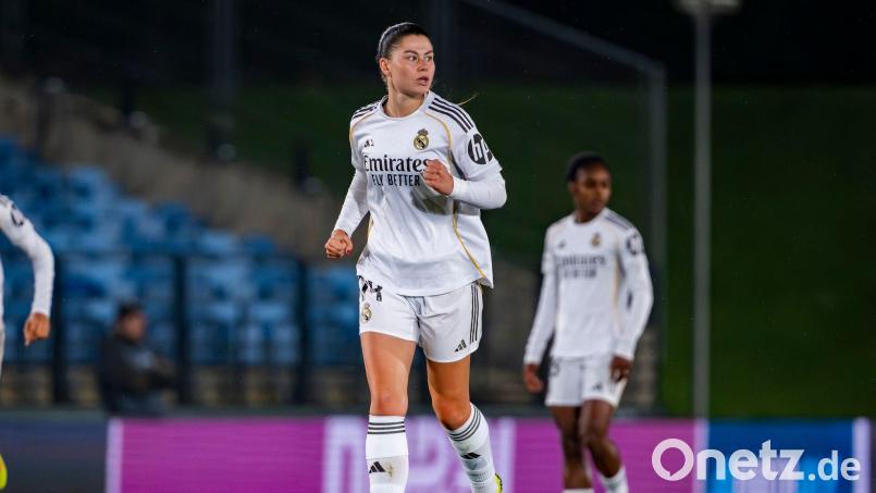 Maria Méndez erzielt gegen die Wolfsburgerinnen das 1:0. Bild: Alberto Gardin/ZUMA Press Wire/dpa