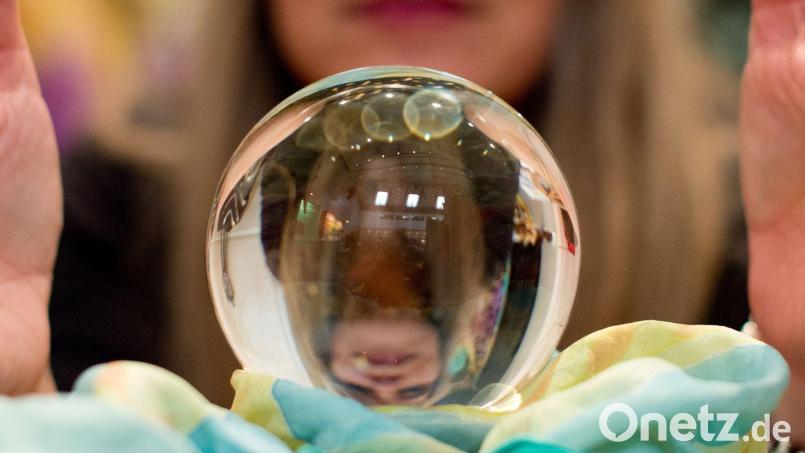 Wahrsager hatten auch 2025 nur wenige Treffer. Archivbild: Sebastian Kahnert/dpa