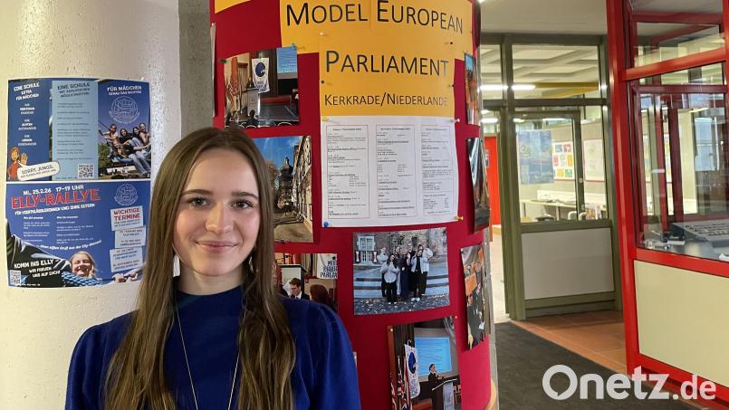 Greta Schiffner vom Elly-Heuss-Gymnasium nahm bereits zum dritten Mal am „Model European Parliament“ teil. In diesem Jahr bekam sie den „Non Native Speaker Award“. Bild: Paulina Schmidt