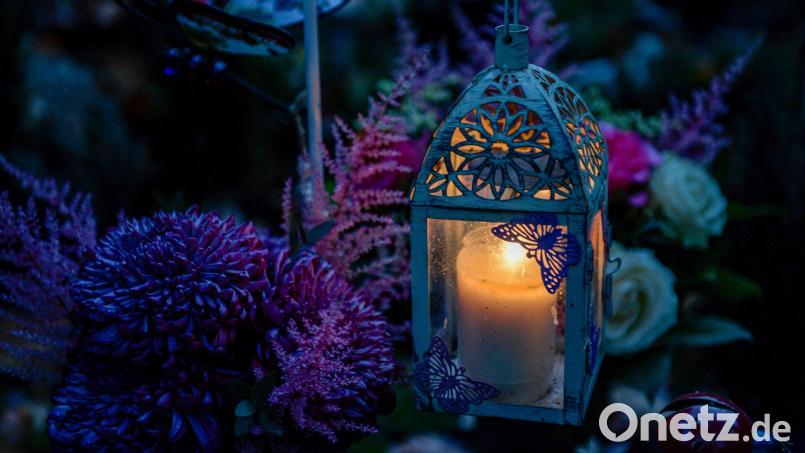 Auf einem Friedhof in Neumarkt haben Unbekannte Dekoartikel gestohlen. Symbolbild: td