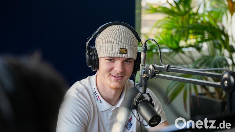 Luis Marusch von den Blue Devils Weiden war in der neuen Folge des Podcasts "Powerplay" zu Gast. Bild: Marco Meier