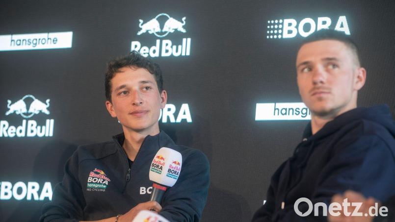 Sollen bei der Tour de France eine Doppelspitze bilden: Florian Lipowitz (l.) und Remco Evenepoel Bild: Clara Margais/dpa