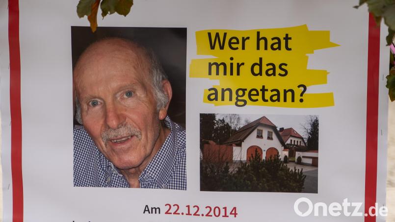 Mit diesem Fahndungsplakat suchte die Polizei in und um Wernberg nach Hinweisen. Archivbild: sbö