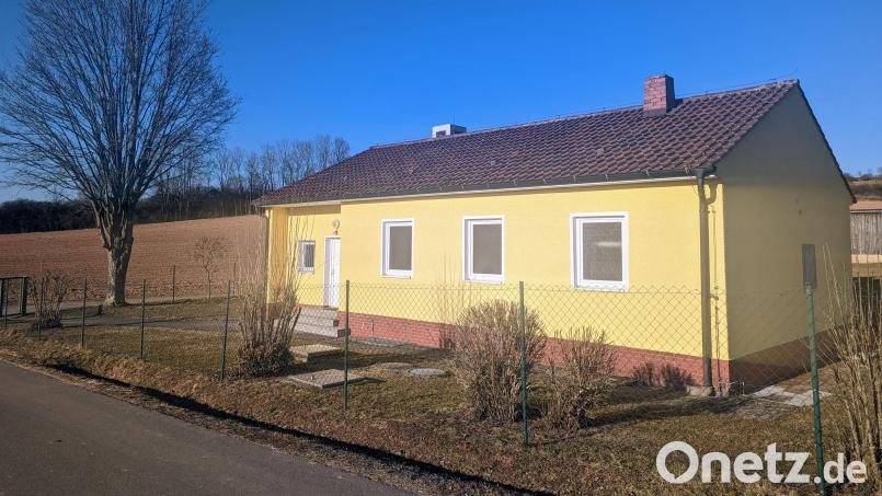 Das Wasserhaus mit Entsäuerungsanlage der Wasserversorgung Kastl: Die Bürger müssen sich auf deutlich höhere Gebühren einstellen. Bild: ak