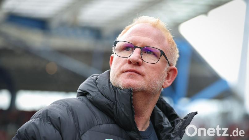 Trainer Heiko Vogel hofft auf den dritten Heimsieg seiner Fürther. Bild: Daniel Karmann/dpa