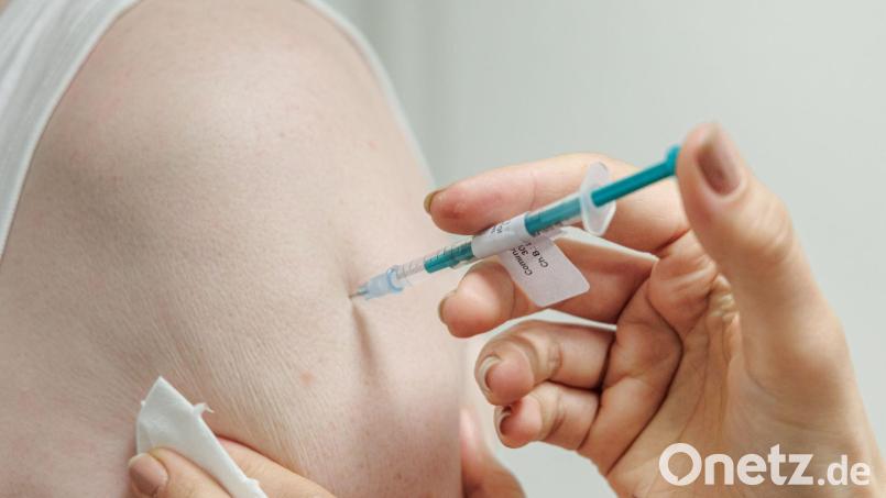 Seit 2018 sollen sich Ältere gegen Gürtelrose impfen lassen. Symbolbild: Markus Scholz/dpa