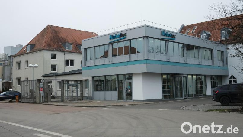 An der Zufahrt zum Gelände hat die Firma Nabaltec ein repräsentatives Empfangsgebäude.errichtet. Bild: Hirsch