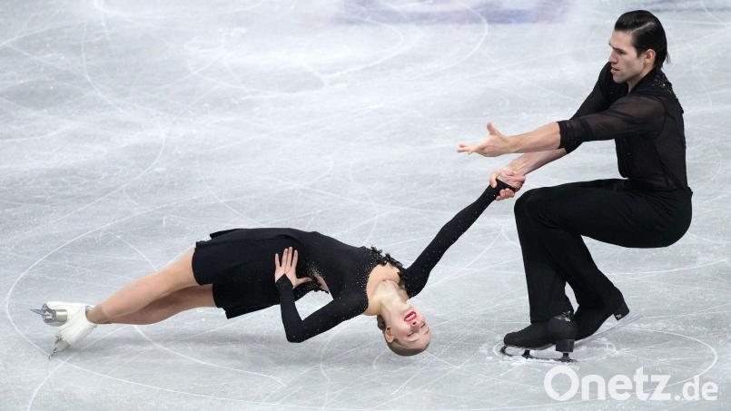Stehen vor dem deutschen Meistertitel: Minerva Hase und Nikita Volodin. (Archivbild) Bild: Hiro Komae/AP/dpa