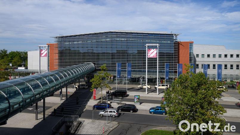 Die Lufthansa will die Verbindung von Dresden nach München beibehalten. (Archivbild) Bild: Robert Michael/dpa