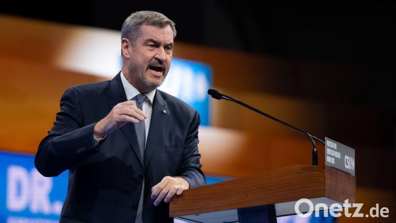 Markus Söder bekennt sich auf dem CSU-Parteitag zu Israel. Bild: Sven Hoppe/dpa