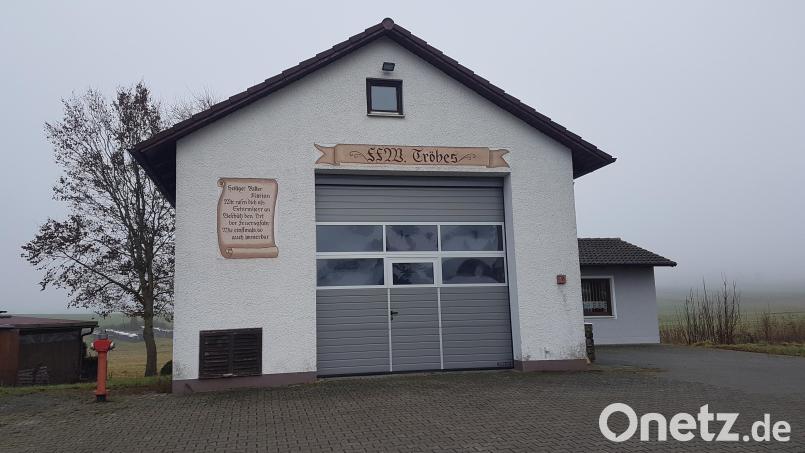 Weitsicht zeigte die Feuerwehr Tröbes beim Feuerwehrhausbau vor über 30 Jahren. Das neue Löschfahrzeug kann darin untergebracht werden. Bild: gi