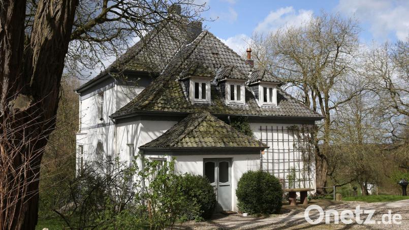 Diese Villa steht für 1,6 Millionen Euro zum Verkauf. (Archivbild) Bild: picture alliance / dpa