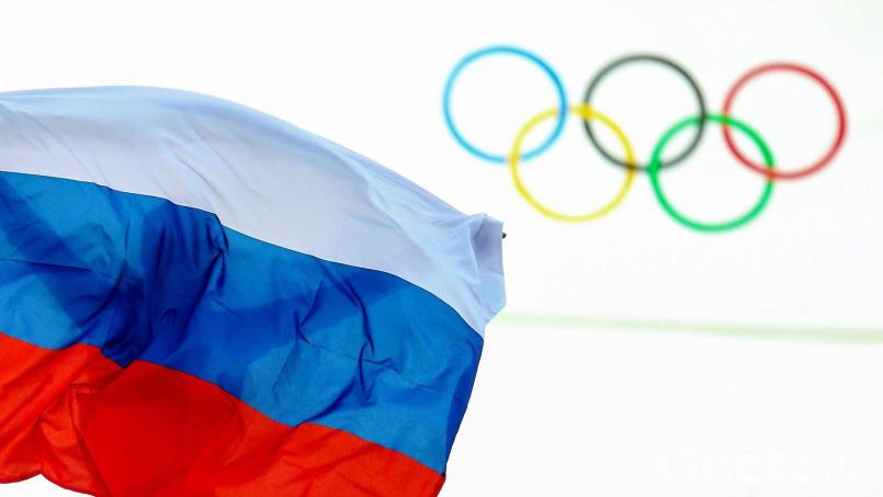 Die Deutsche Eislauf-Union sieht die Zulassung von russischen Sportlerinnen und Sportlern für Olympia kritisch, zeigt aber trotzdem Verständnis für die Athletinnen und Athleten, die nichts für die Situation können. (Archivbild) Bild: Hannibal Hanschke/epa/dpa