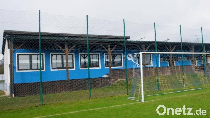 Die Sportstätte des FC Tremmersdorf/Speinshart kommt in die Jahre. Es ist Zeit für gründliche Sanierungsmaßnahmen, sagen sich die Verantwortlichen. Mit Blick auf den umfangreichen Trainings- und Spielbetrieb plant der FCT auch einen Anbau. Bild: do