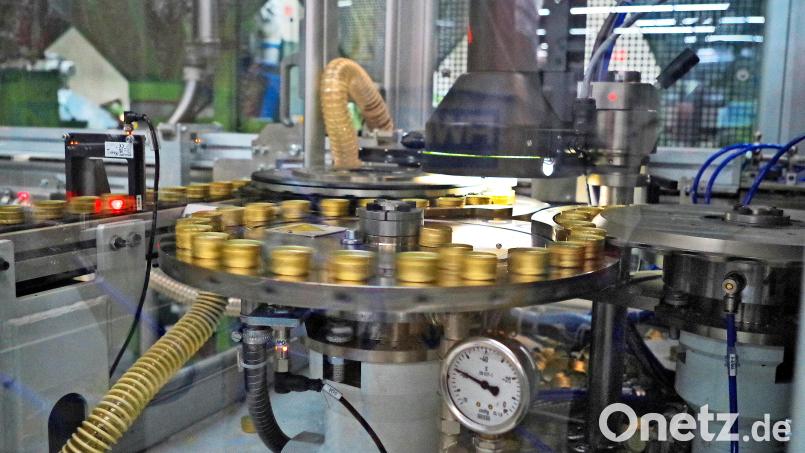 Hochgeschwindigkeitskameras prüfen fortlaufend die Produktion. Bild: Gerd Pöhlmann