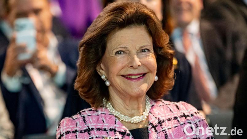 Königin Silvia von Schweden erhält die Bayerische Staatsmedaille für ihr besonderes soziales Engagement. (Archivbild) Bild: Fabian Sommer/dpa