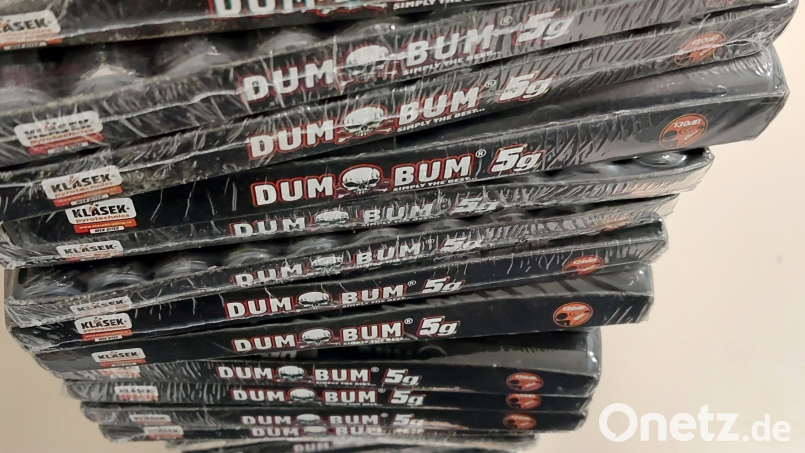 Die Bundespolizei Waidhaus hat18 Kilogramm verbotene Pyrotechnik bei Grenzkontrollen entdeckt. Bild: Bundespolizei