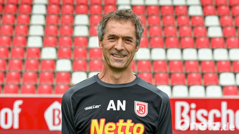 Der Teamarzt des Fußball-Drittligisten bekommt einen FIFA-Preis. Bild: Armin Weigel/dpa