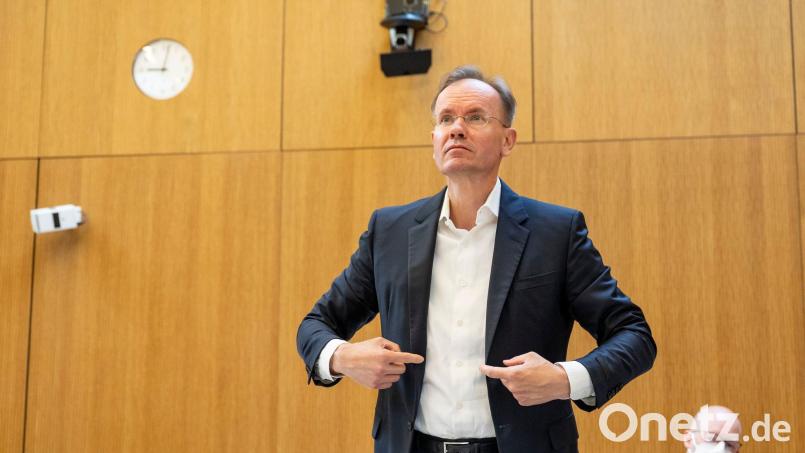 Der frühere Wirecard-Vorstandschef Markus Braun hofft nach wie vor auf einen Freispruch. (Archivbild) Bild: Lennart Preiss/dpa