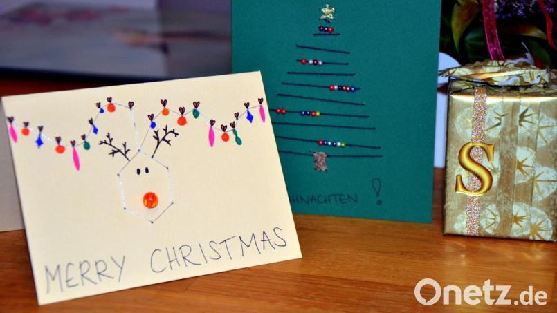 Handgeschriebene Weihnachtsgrüße haben für viele Menschen weiterhin einen besonderen Stellenwert. Archivbild: aja