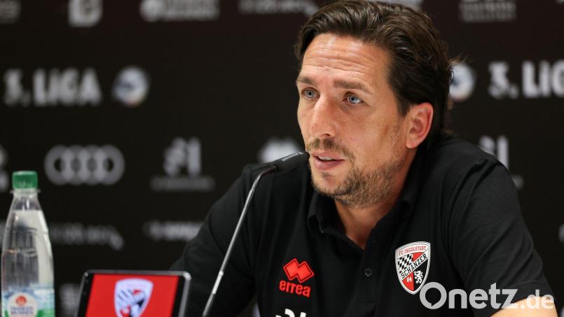 Sportdirektor Grlic und der Verein beenden die Zusammenarbeit. (Archivbild) Bild: Daniel Löb/dpa