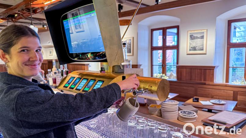 Eva Bogner ist die Geschäftsführerin des Bootshauses in Amberg. Bis auf einzelne Zimmer ist das Hotel an Weihnachten und an Silvester ausgebucht. Bild: Stephan Huber