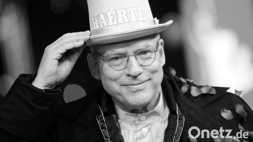 Regisseur Rosa von Praunheim ist tot. Archivbild: Michael Kappeler/dpa