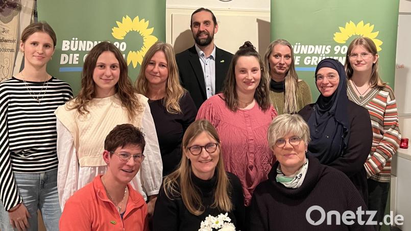 Die Grünen Pechbrunn treten mit einer reinen Frauenliste zur Kommunalwahl 2026 an. Darauf ist auch Landratskandidat Josef Schmidt stolz. Bild: Marius Schneider