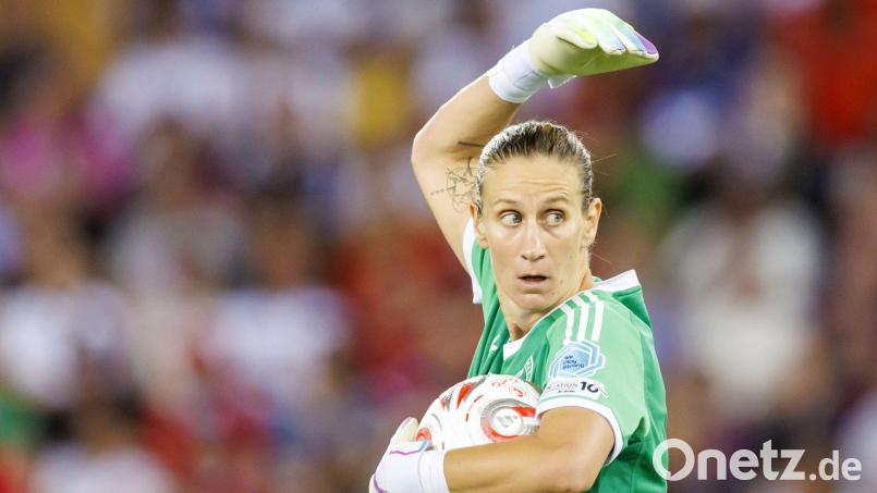 Ann-Katrin Berger setzt ihre Karriere im Nationalteam fort. (Archivbild) Bild: Michael Buholzer/KEYSTONE/dpa