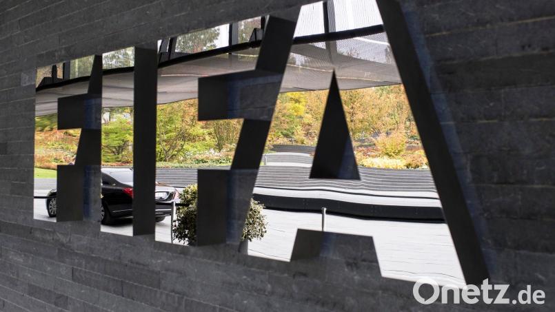Die FIFA verzeichnet Rekorde bei Vermittler-Honoraren. (Symbolbild) Bild: Ennio Leanza/epa/dpa
