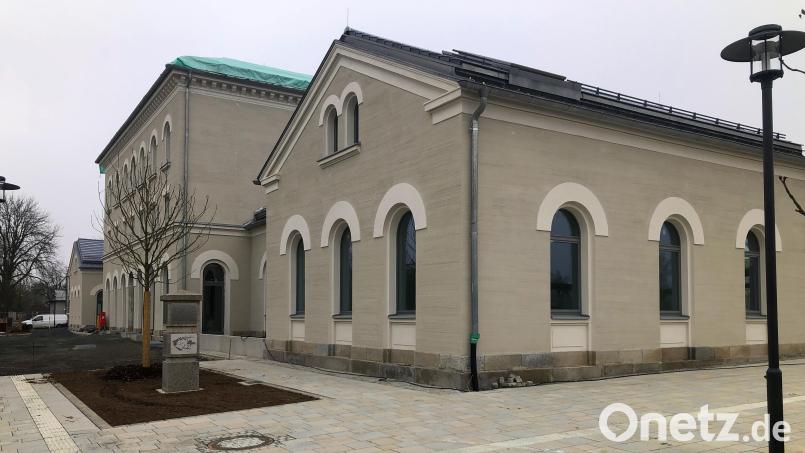 Erst eine Uhr – möglichst an der Westseite des Gebäudes – würde das Anwesen zu einem Bahnhof machen, betonte Walter Thoma in der Bürgerversammlung in Wiesau.
