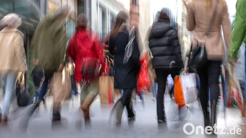 Die Zuwanderung aus dem Ausland ging in Bayern von Januar bis September 2025 um 58 Prozent zurück. (Symbolbild) Bild: Jan Woitas/dpa