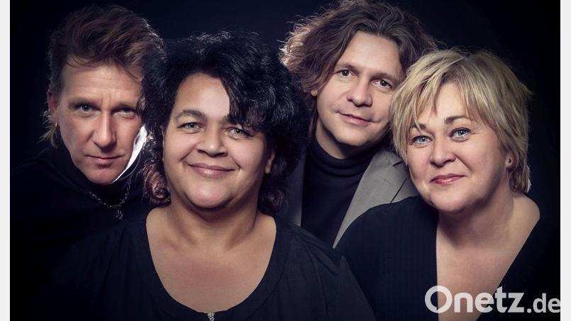 Die Ramona-Fink-Gospel-Group verabschiedet sich nach über 35 Jahren von der Bühne. Bild: Michael Golinski/exb