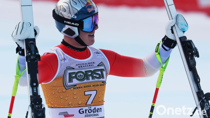 Weltmeister Franjo von Allmen gewinnt die Abfahrt von Gröden. Bild: Alessandro Trovati/AP/dpa