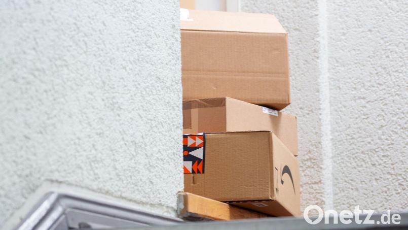 Zu Weihnachten werden wieder jede Menge Pakete geliefert. (Symbolbild) Bild: Fernando Gutierrez-Juarez/dpa