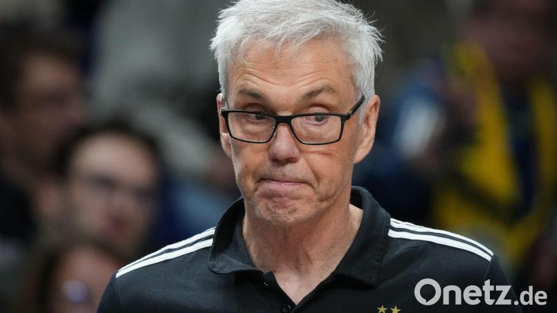 Muss beim FC Bayern vorzeitig gehen: Trainer Gordon Herbert. (Archivbild) Bild: Soeren Stache/dpa