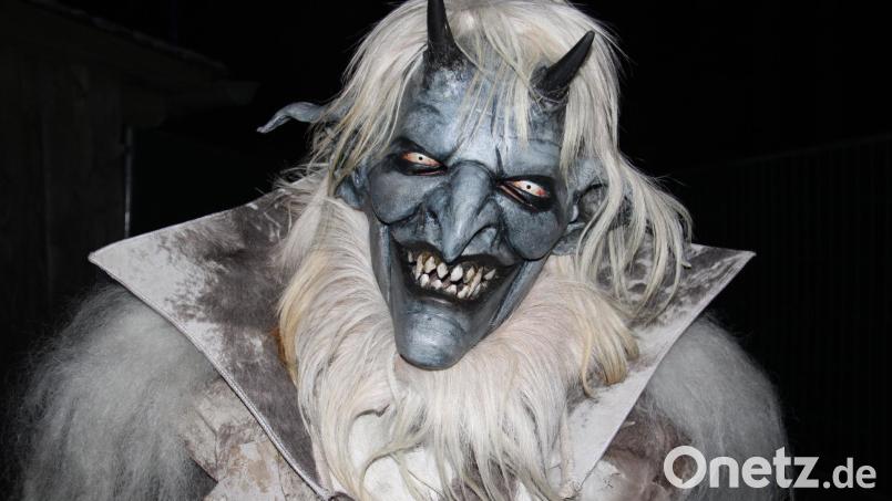 Mächtig Eindruck hinterließen die "Grölldeifl" bereits im vergangenen Jahr bei der ersten Plößberger Raunacht. Sie bescherten den Veranstaltern einen riesigen, unerwarteten Besucherandrang. Archivbild: prh