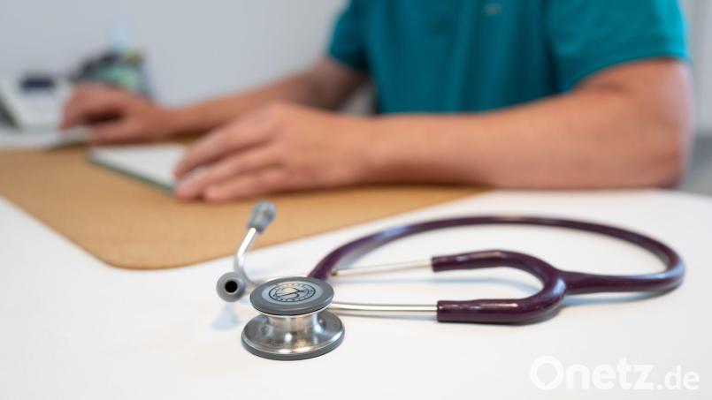 Pneumologen haben sich auf Erkrankungen der Lunge und der Atemwege spezialisiert. In der nördlichen Oberpfalz gibt es nur sieben niedergelassene Internisten mit diesem Schwerpunkt. Symbolbild: Sebastian Kahnert/dpa