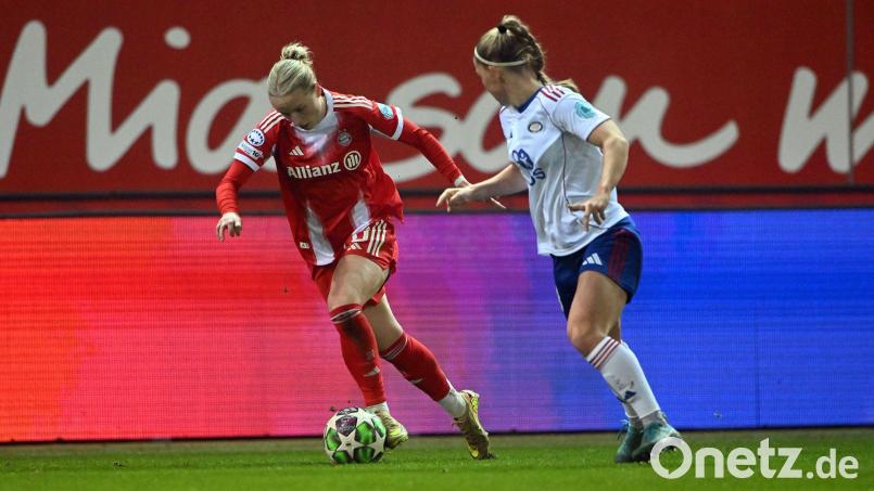 Franziska Kett und die Bayern-Fußballerinnen gewinnen das letzte Spiel des Jahres. (Archivbild) Bild: Jens Niering/dpa