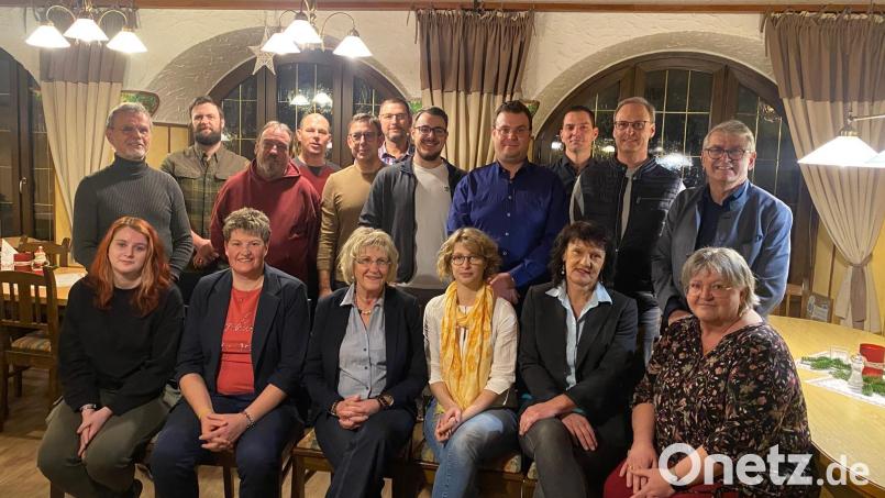 Die Kandidaten für die Stadtratswahl der Freien Wähler Nabburg. Bild: Richard Ehemann