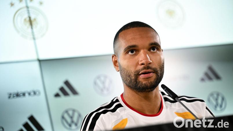 Jonathan Tah: Der WM-Titel 2026 ist drin. (Archivbild) Bild: Julian Stratenschulte/dpa