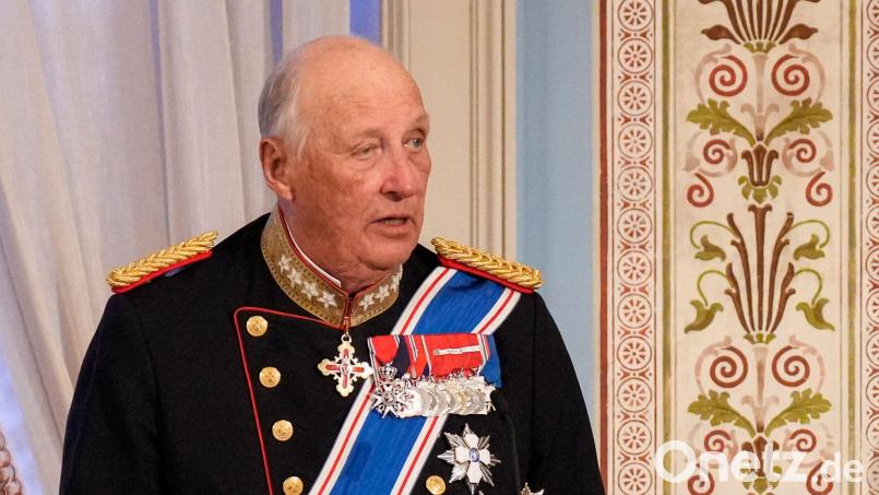 König Harald V. äußerte sich zum bevorstehenden Prozess gegen Marius Borg Høiby, den Sohn seiner Schwiegertochter Mette-Marit. (Archivbild) Bild: Fredrik Varfjell/NTB/dpa
