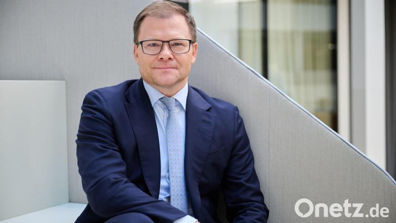 Wenn es nach Bundesumweltminister Carsten Schneider geht, bleibt die Klima-Wirkung des Heizungsgesetzes auch nach der Reform erhalten. Bild: Annette Riedl/dpa