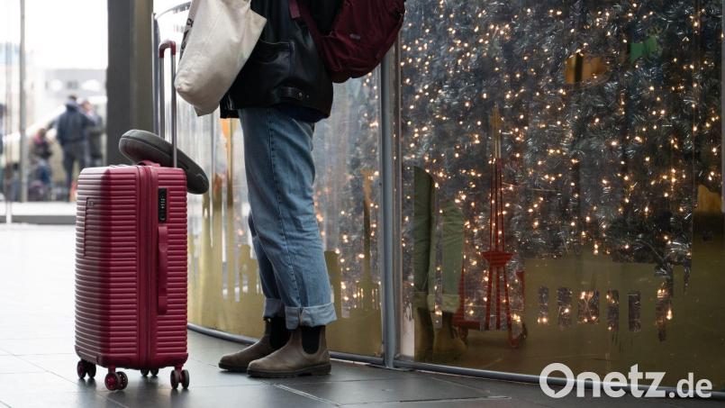 Bahn zufrieden: Über Weihnachten waren die Züge gut ausgelastet und ziemlich pünktlich. (Archivbild) Bild: Markus Lenhardt/dpa