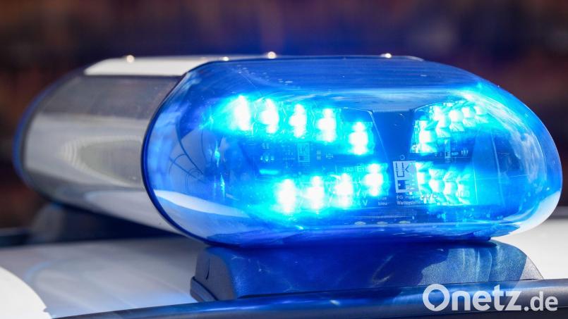 Bislang Unbekannte besprühten ein Trafohäuschen in Nabburg mit Graffiti. Symbolbild: Soeren Stache/dpa