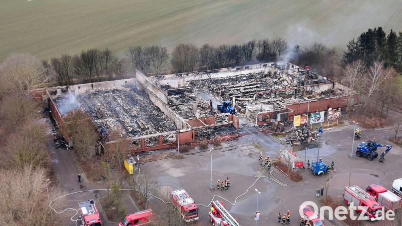 Zwei Jugendliche könnten für den Brand des Supermarktes verantwortlich sein. (Archivbild) Bild: Michael Ukas/dpa