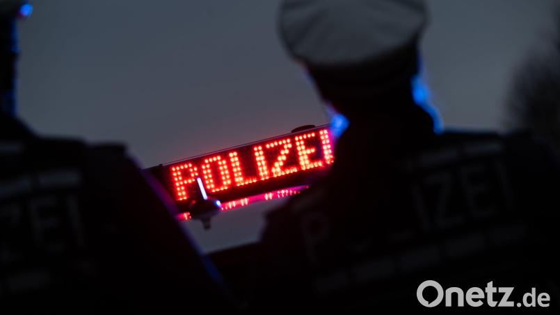 Die Polizei ermittelt in dem Fall. (Symbolbild) Bild: Marijan Murat/dpa