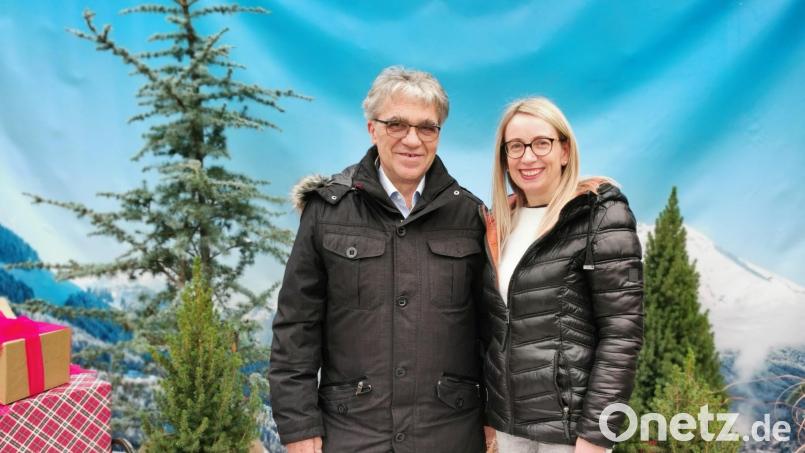 Generationswechsel beim Wirtschaftsforum Oberviechtach: Ulla Baumer übernahm den Vorsitz von Michael Herzog. Bild: Portner