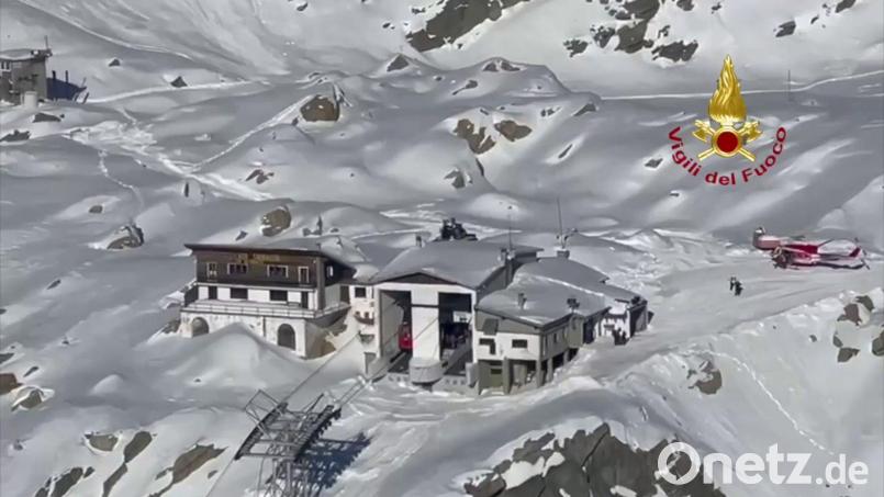 Die betroffene Seilbahn stammt ursprünglich aus dem Jahr 1962, war jedoch Anfang 2023 umfassend modernisiert worden. Bild: -/Vigili del Fuoco/dpa