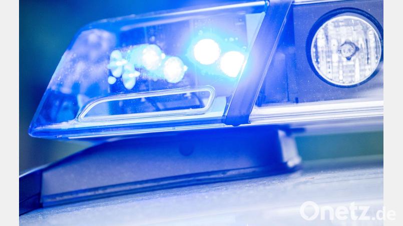 Die Polizei ermittelt gegen Unbekannt wegen Verdachts der fahrlässigen Körperverletzung und einer Ordnungswidrigkeit. (Symbolbild) Bild: Lino Mirgeler/dpa